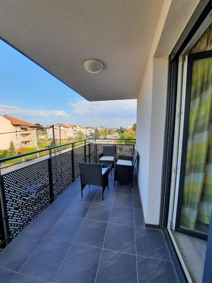 Apartment Mrvica Near The Zagreb Airport Velika Gorica Exterior foto