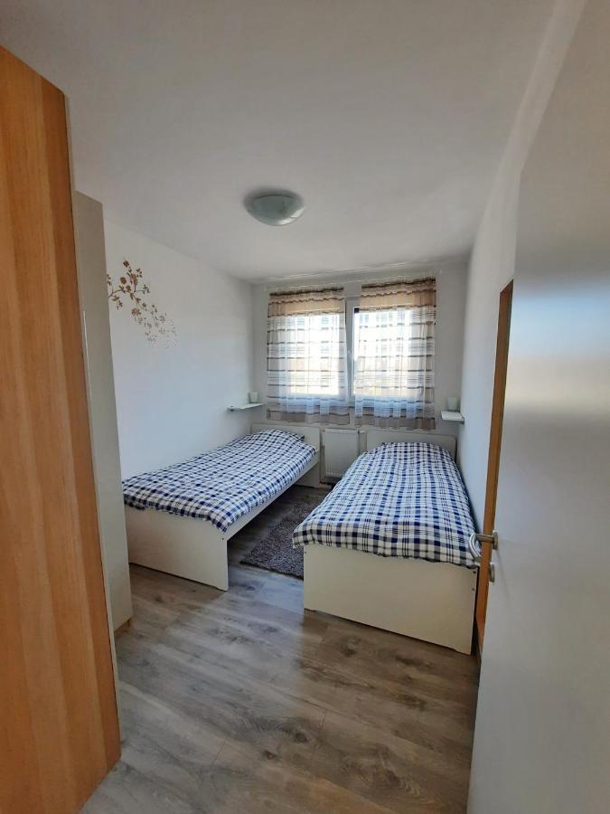 Apartment Mrvica Near The Zagreb Airport Velika Gorica Exterior foto