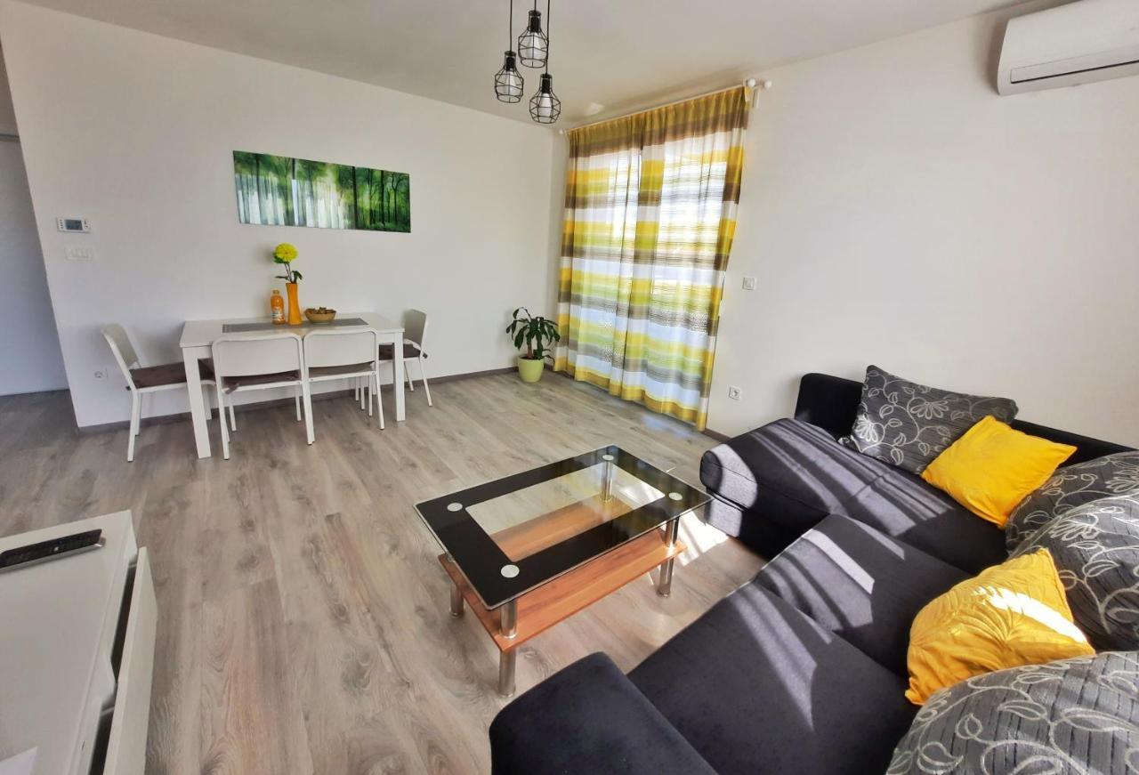 Apartment Mrvica Near The Zagreb Airport Velika Gorica Exterior foto