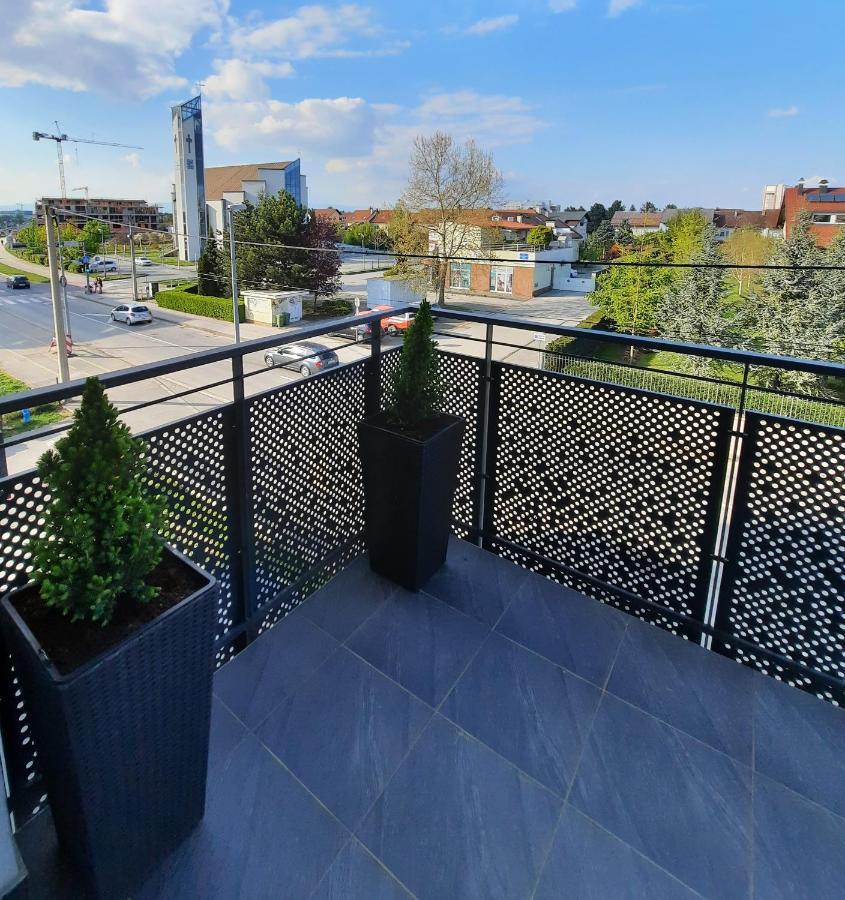 Apartment Mrvica Near The Zagreb Airport Velika Gorica Exterior foto